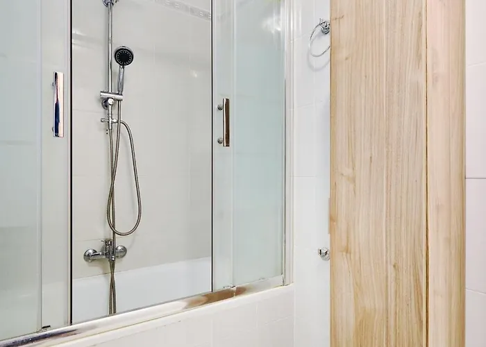 2 Garaje Y Piscina Junto Al Mar *