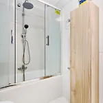 2 Garaje Y Piscina Junto Al Mar *