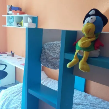 2 Garaje Y Piscina Junto Al Mar *