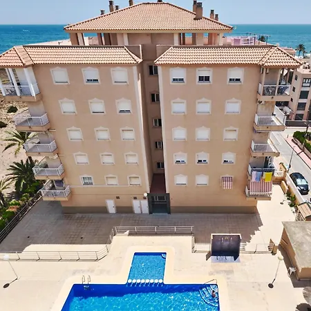 2 Garaje Y Piscina Junto Al Mar Apartamento