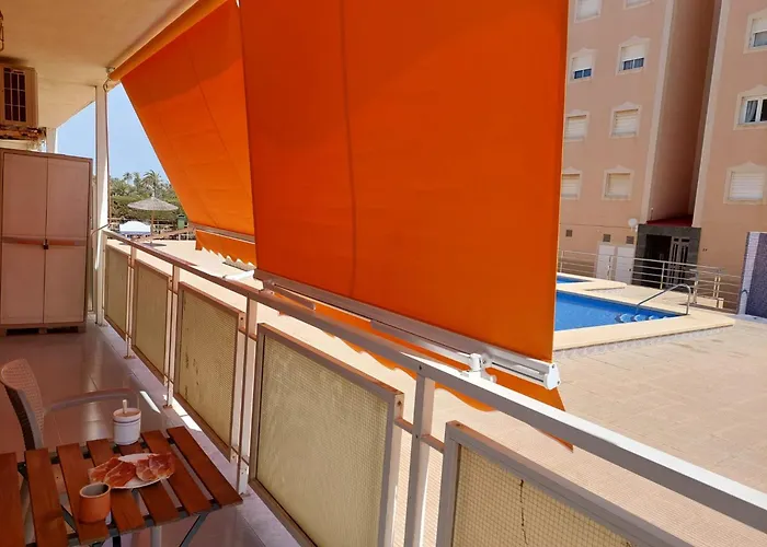 2 Garaje Y Piscina Junto Al Mar Apartamento