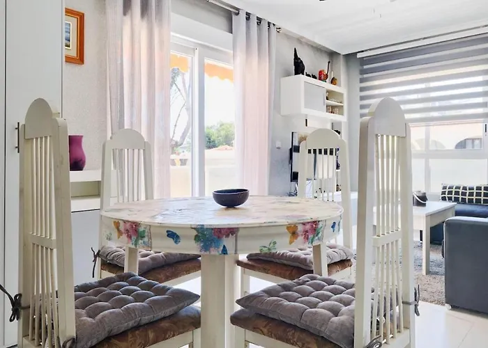 Apartamento 2 Garaje Y Piscina Junto Al Mar